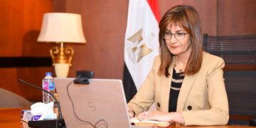 Makram reviews topics on agenda of entities conf. with expats