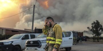 France, Spain fight spreading wildfires as Europe swelters