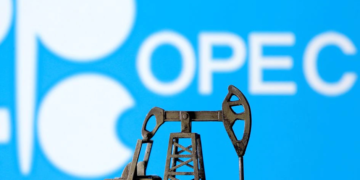 OPEC oil output again misses target in June as outages weigh 1 - Egyptian Gazette OPEC oil output again misses target in June as outages weigh
