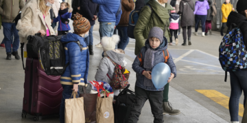Poland receives over 5 mln refugees from Ukraine so far 1 - Egyptian Gazette Poland receives over 5 mln refugees from Ukraine so far
