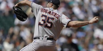 Old but gold: At 39, Verlander makes push for Cy Young award
