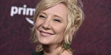 Anne Heche in hospital, ‘stable’ after fiery car crash 1 - Egyptian Gazette Anne Heche in hospital, ‘stable’ after fiery car crash
