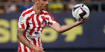 Atletico stuns Valencia 1-0