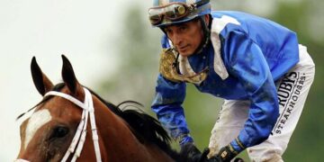 Velazquez rides 1,000th winner at Saratoga