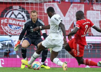 Sane equaliser helps Bayern draw with Gladbach