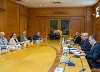 Military production minister directs companies to empower youth