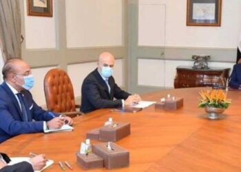 Sisi calls for boosting energy co-operation with Eni