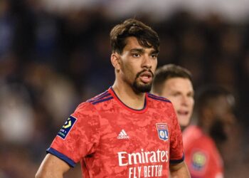 West Ham signs Paqueta from Lyon