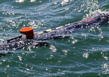 Britain gives 6 undersea minehunter drones to Ukraine