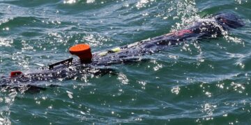 Britain gives 6 undersea minehunter drones to Ukraine