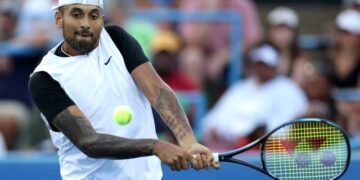 Kyrgios cruises in first match since Wimbledon, Rublev wins
