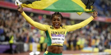 Thompson-Herah wins Commonwealth 100m as Titmus stars in pool