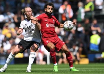 Liverpool stumble, Spurs shine on Premier League’s opening weekend