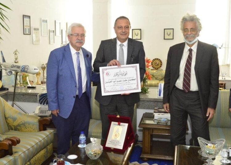 Doctors’ Syndicate team visits EgyptAir 2 - Egyptian Gazette Doctors’ Syndicate team visits EgyptAir 1 - Egyptian Gazette