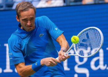US Open: Medvedev, Murray, Serena, Daria claim wins