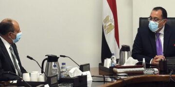 PM discusses operating low-cost flights to promote inbound tourism