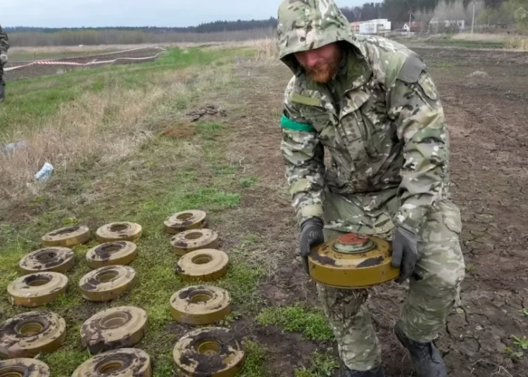 US unveils $89 million package to help Ukraine clear Russian mines 2 - Egyptian Gazette US unveils $89 million package to help Ukraine clear Russian mines 1 - Egyptian Gazette