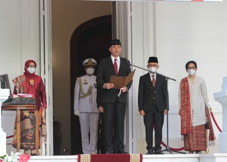 Ambassador Lutfi Rauf read the text of the Declaration of Indonesian Independence
