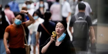 Broad swathe of China swelters in high temperatures