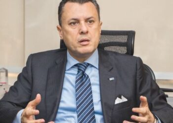 Tourism min. inspects various departments at ministry’s premises