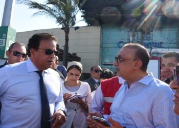 Health min. heads for Alexandria’s Carrefour fire scene