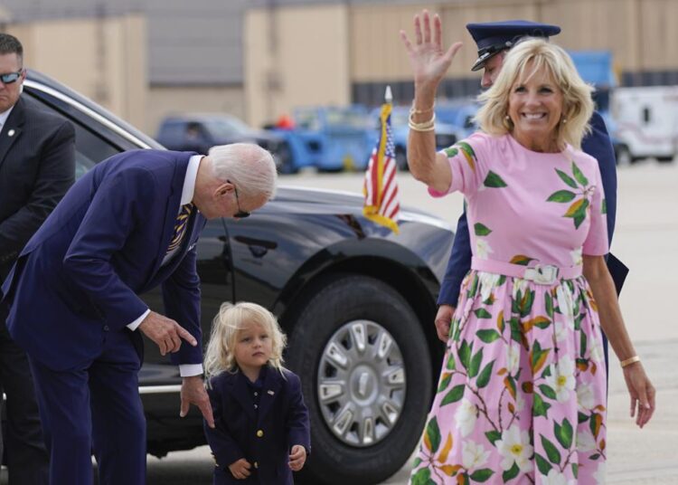 Jill Biden tests negative for Covid-19, will go to Delaware 1 - Egyptian Gazette