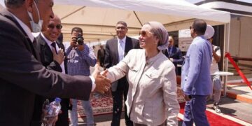 Environment min. examines industrial facilities in 6th of October city