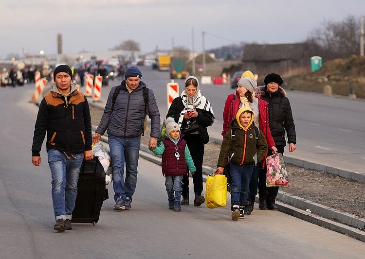 Poland receives 6.311m refugees from Ukraine 1 - Egyptian Gazette Some 6.311 million refugees from Ukraine have crossed the border with Poland since the start of the Russian military operation.