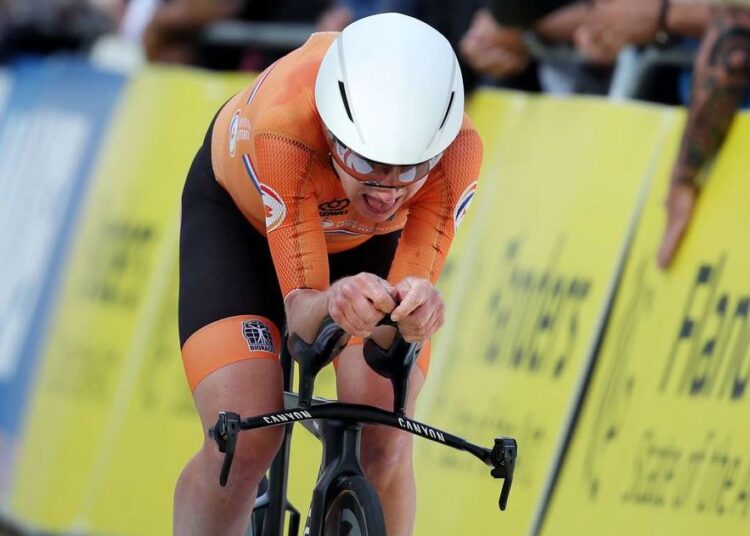 Van Vleuten snatches road race world title after hellish ride 1 - Egyptian Gazette