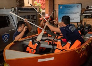 Super Typhoon Noru barrels towards Philippines