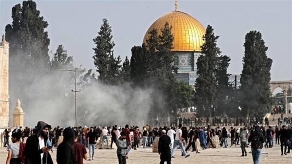 Dozens of Israeli settlers storm Al-Aqsa Mosque 2 - Egyptian Gazette Dozens of Israeli settlers storm Al-Aqsa Mosque 1 - Egyptian Gazette