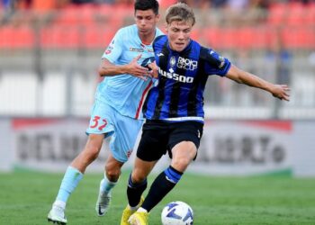 Atalanta tops of Serie A after 2-0 victory at Monza