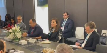 Planning minister reviews factors of turning Egypt to promising investment hub