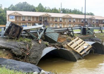 Flood threat continues in Georgia, other states