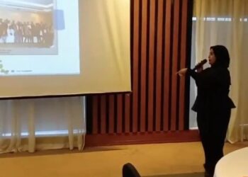 Pomegranate molasses, three-track solution compete for climate summit