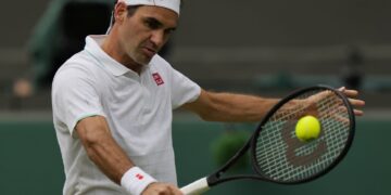 Roger Federer retires from tennis