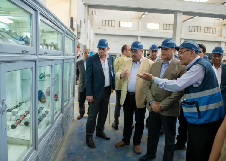 Helwan diesel works inspected 1 - Egyptian Gazette