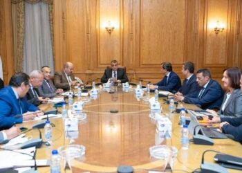 Military production minister, MAXAM company probe co-operation in producing explosives