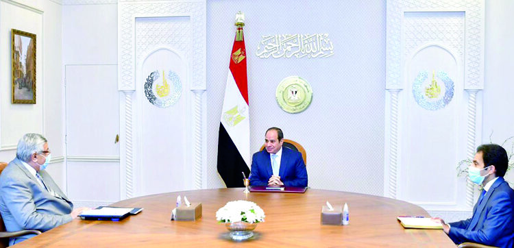 ‏President Abdel Fattah El Sisi during his meeting on Wednesday with Presidential Adviser for Health Affairs Mohamed Awad Tag Eddin.