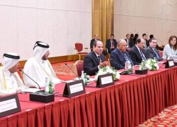 President Sisi meets Qatari Emir at Amiri Diwan in Doha