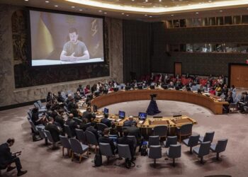 Ukraine’s president: No talks with Putin if its land annexed