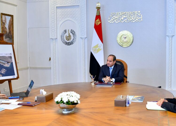 Sisi reviews navigation movement rates in Suez Canal during FY 2021-22 2 - Egyptian Gazette Sisi reviews navigation movement rates in Suez Canal during FY 2021-22 1 - Egyptian Gazette