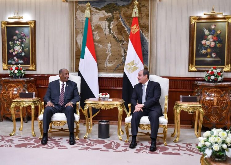 Sisi, Sudan's Burhan hold talks 2 - Egyptian Gazette Sisi, Sudan's Burhan hold talks 1 - Egyptian Gazette