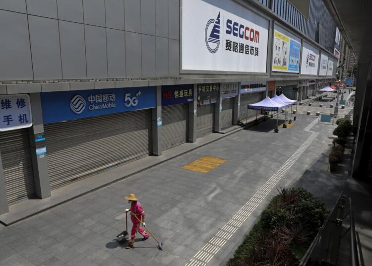 China locks down 65 million, discourages holiday travel 2 - Egyptian Gazette China locks down 65 million, discourages holiday travel 1 - Egyptian Gazette