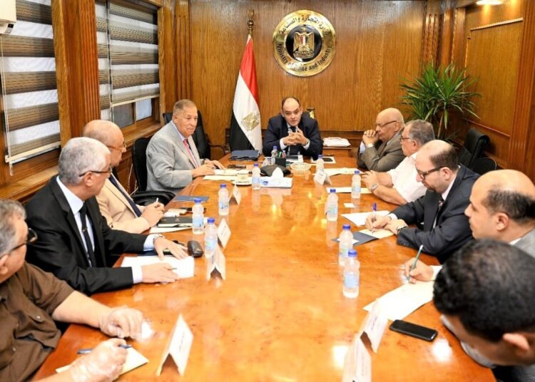 Industry minister invites investors to benefit from industrial parks 1 - Egyptian Gazette