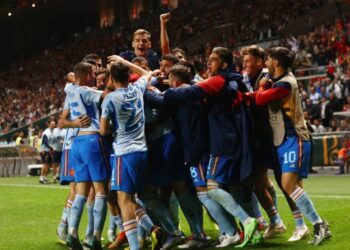 Spain pip Portugal to Nations League finals as Czechs go down