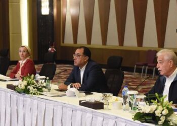 PM inspects development projects in Sharm el-Sheikh ahead of COP27