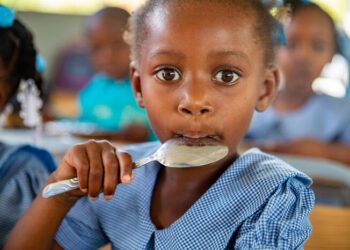 Nearly half of global food crisis hungry are children – WFP