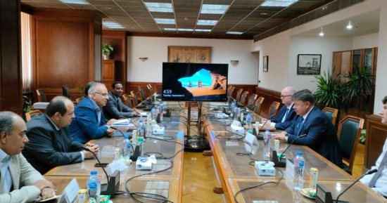 Irrigation min., WMO chief discuss co-operation in water resources 2 - Egyptian Gazette Irrigation min., WMO chief discuss co-operation in water resources 1 - Egyptian Gazette