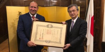 Diplomat honoured for bringing Japan, Egypt, Middle East together